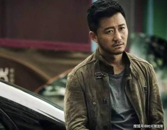 新奥今晚买什么和51岁吴京赛车冠军与吴京跑车